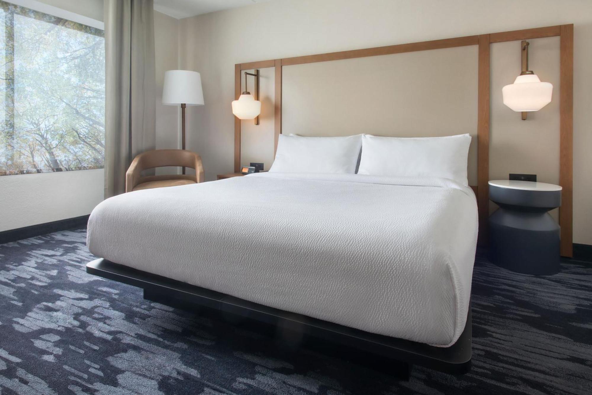 Fairfield Airport Hotel